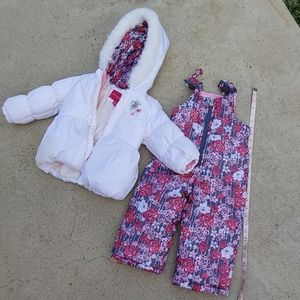 Girls 2T floral snow jacket and pants ( bib)